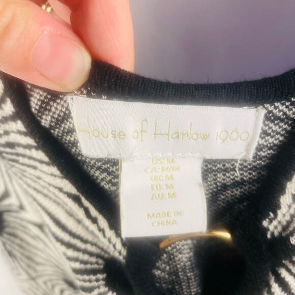 House of Harlow 1960 Sleeveless Black‎ & White Geometric Sweater Dress Medium - Picture 4 of 6